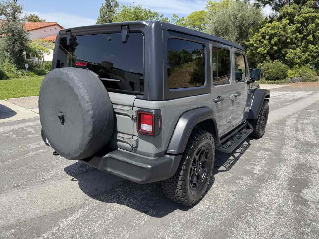 2021 Jeep Wrangler Image 23