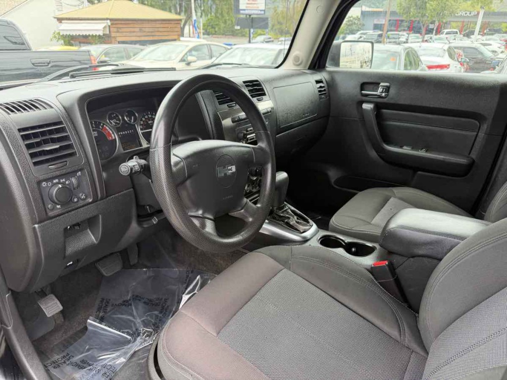 2006 HUMMER H3 Image 9