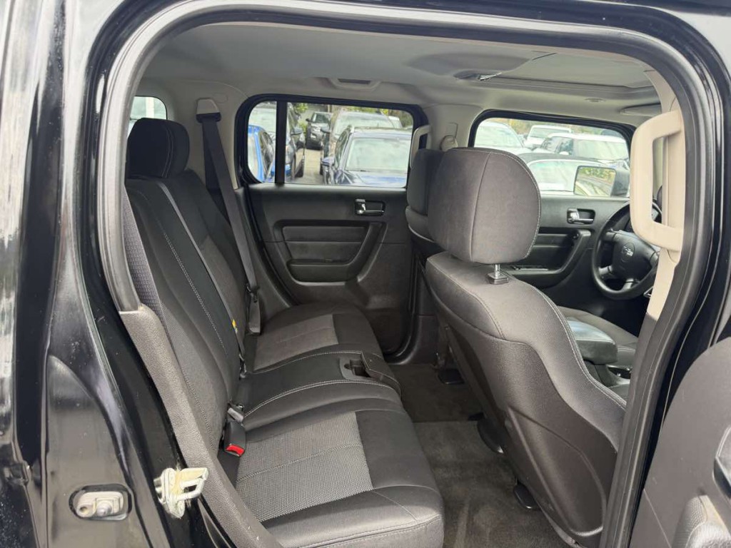 2006 HUMMER H3 Image 13