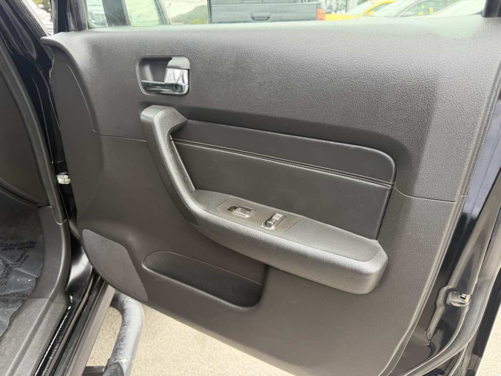 2006 HUMMER H3 Image 15