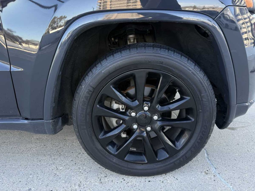 2018 Jeep Grand Cherokee Image 11