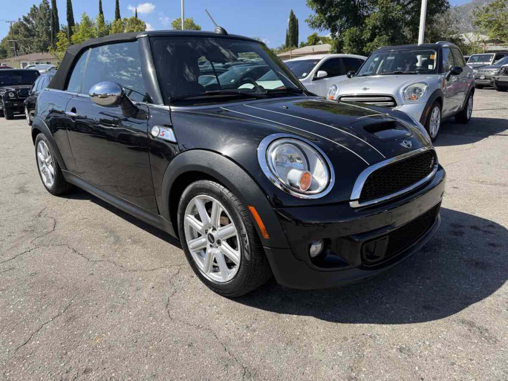 2013 MINI Cooper Image 26