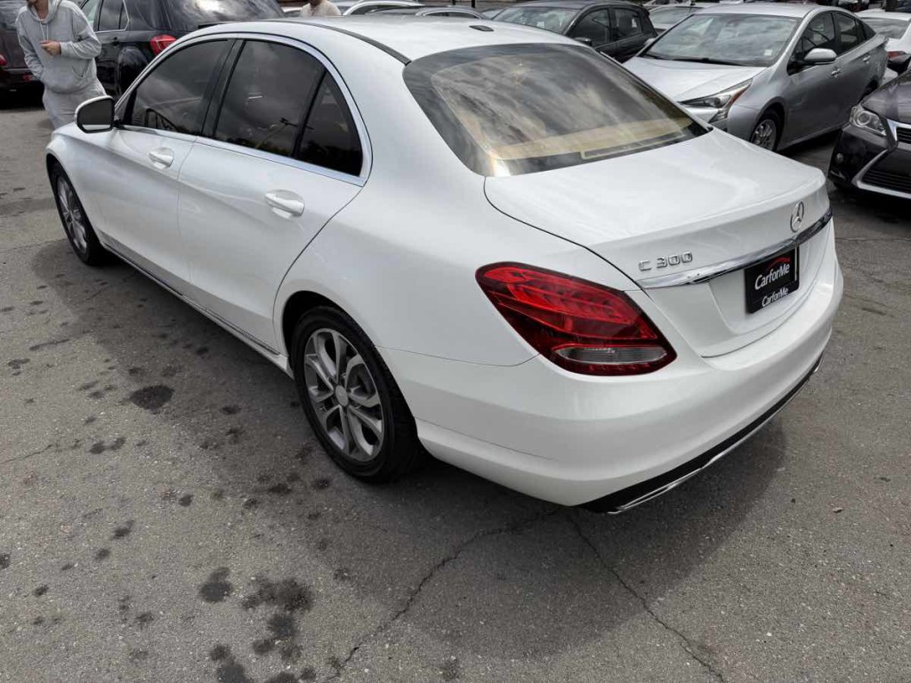 2015 Mercedes-Benz C-Class Image 4