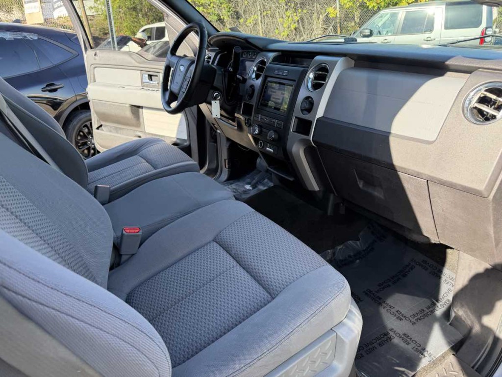 2012 Ford F-150 Image 10