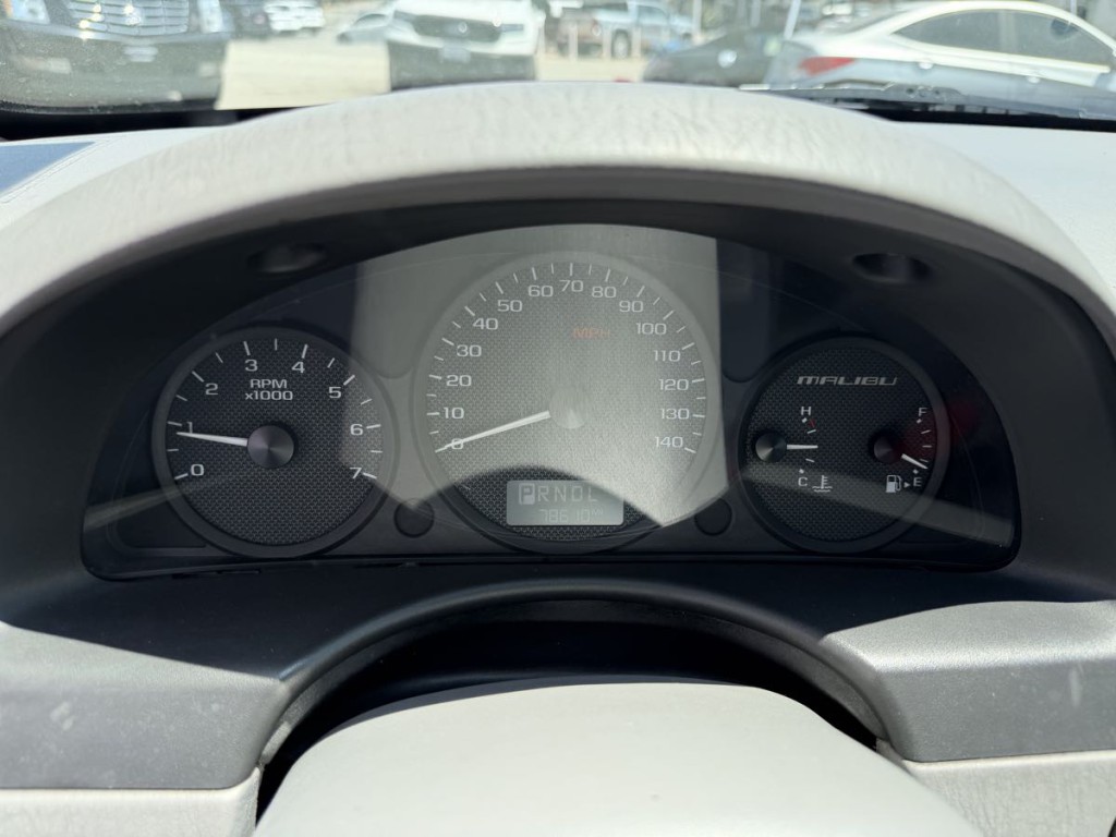 2005 Chevrolet Malibu Image 12