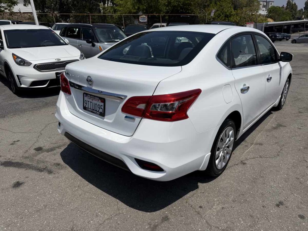 2019 Nissan Sentra Image 6