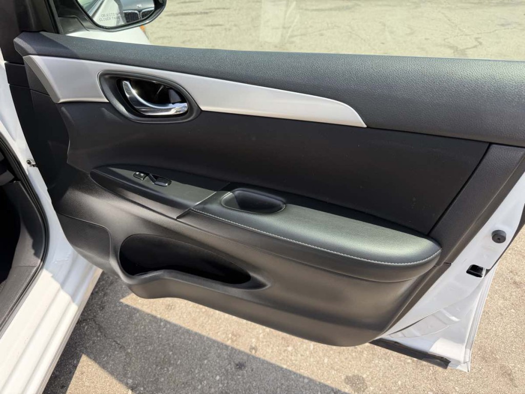 2019 Nissan Sentra Image 10
