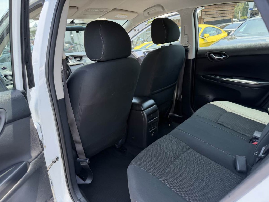 2019 Nissan Sentra Image 12