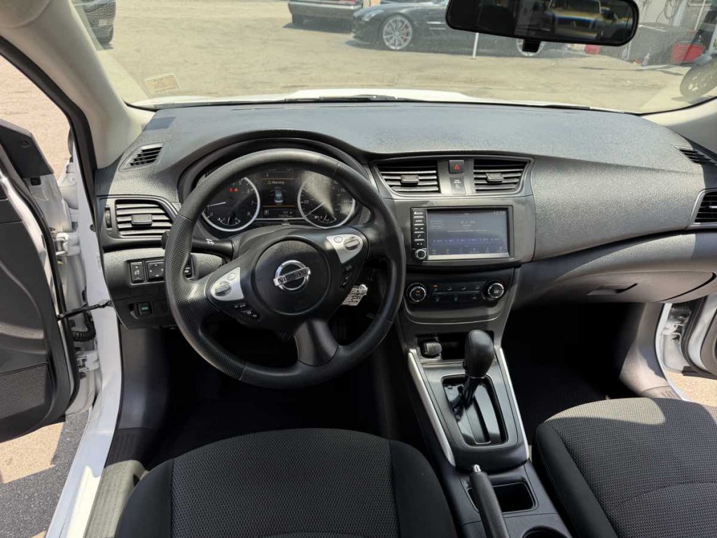 2019 Nissan Sentra Image 13