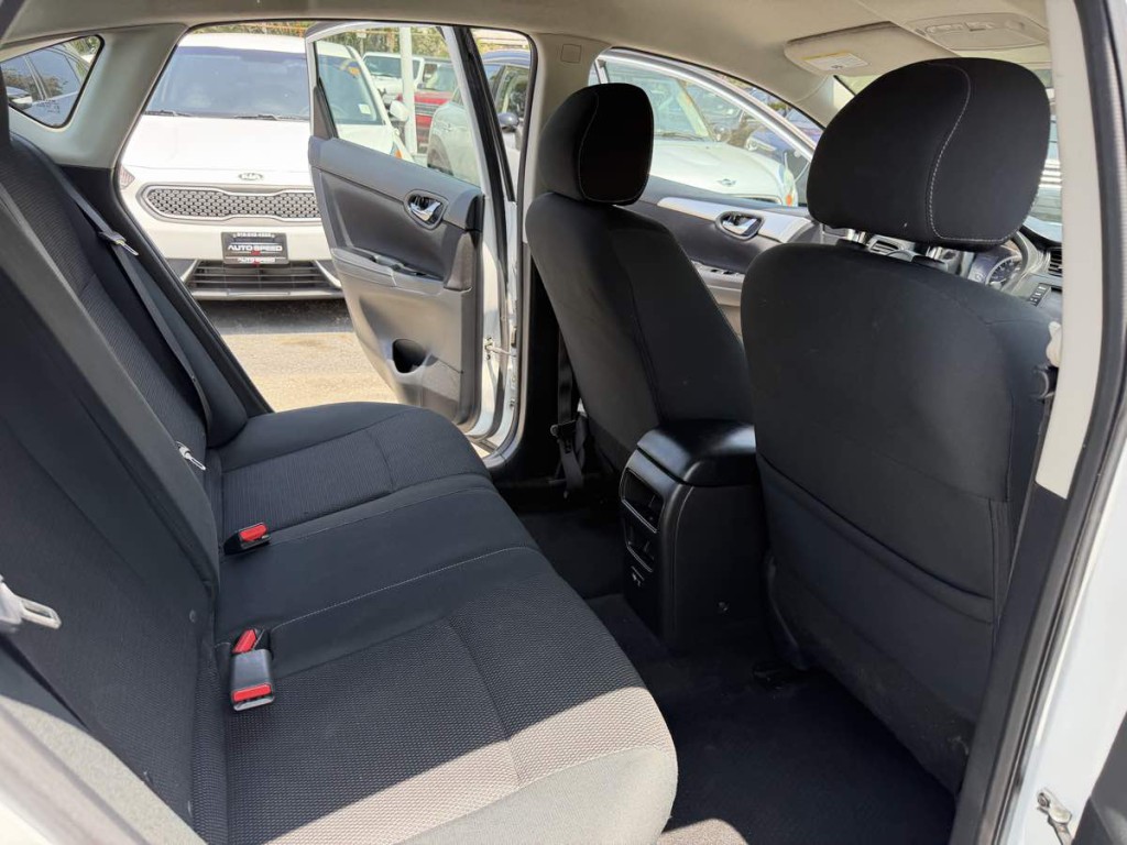 2019 Nissan Sentra Image 15