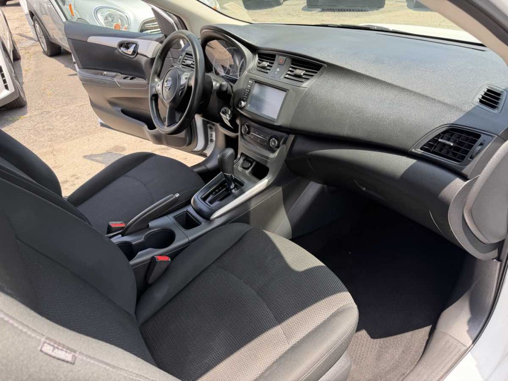 2019 Nissan Sentra Image 21