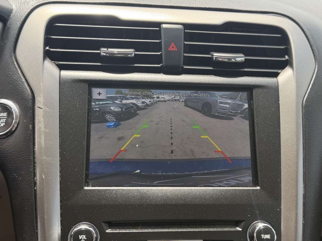 2017 Ford Fusion Image 24