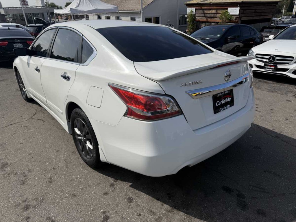 2015 Nissan Altima Image 6