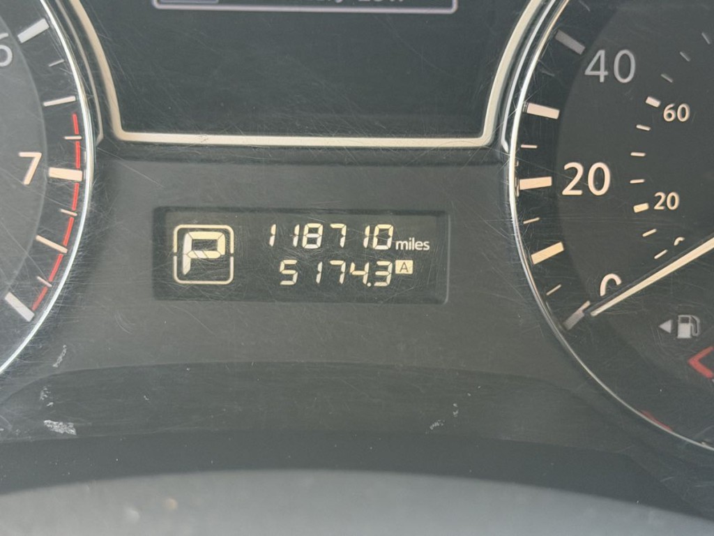 2015 Nissan Altima Image 22