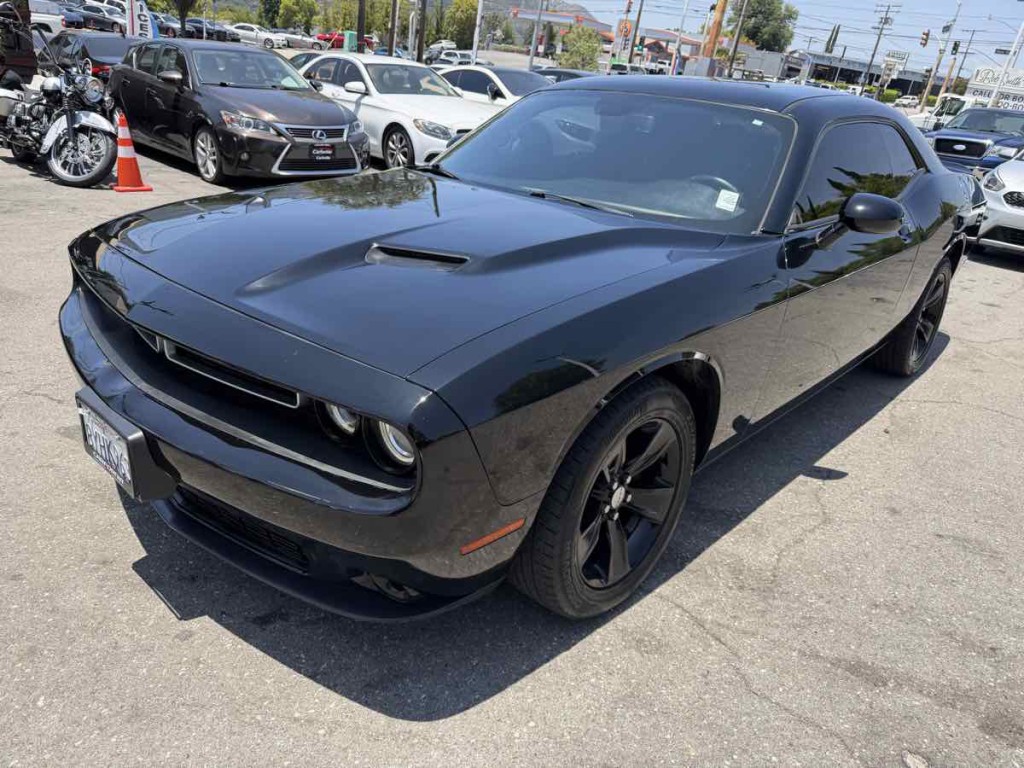 2018 Dodge Challenger Image 3
