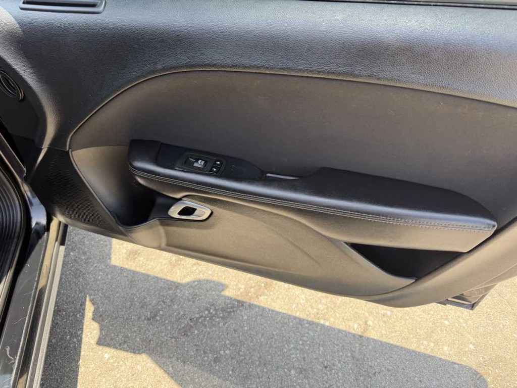 2018 Dodge Challenger Image 11