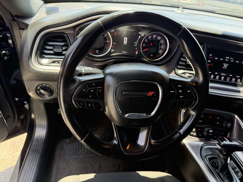 2018 Dodge Challenger Image 12