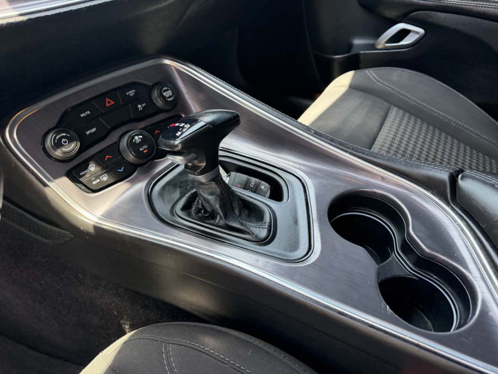 2018 Dodge Challenger Image 13