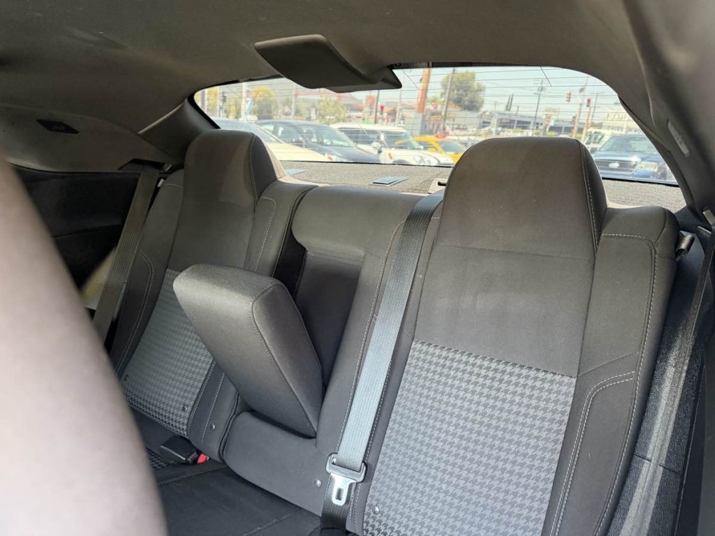 2018 Dodge Challenger Image 14