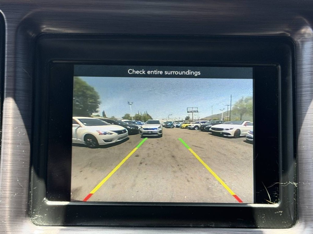 2018 Dodge Challenger Image 17