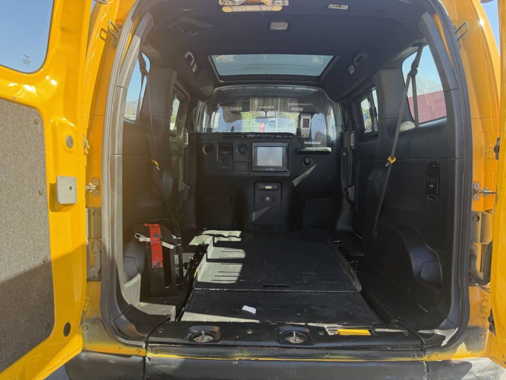 2016 Nissan NV200 Image 8