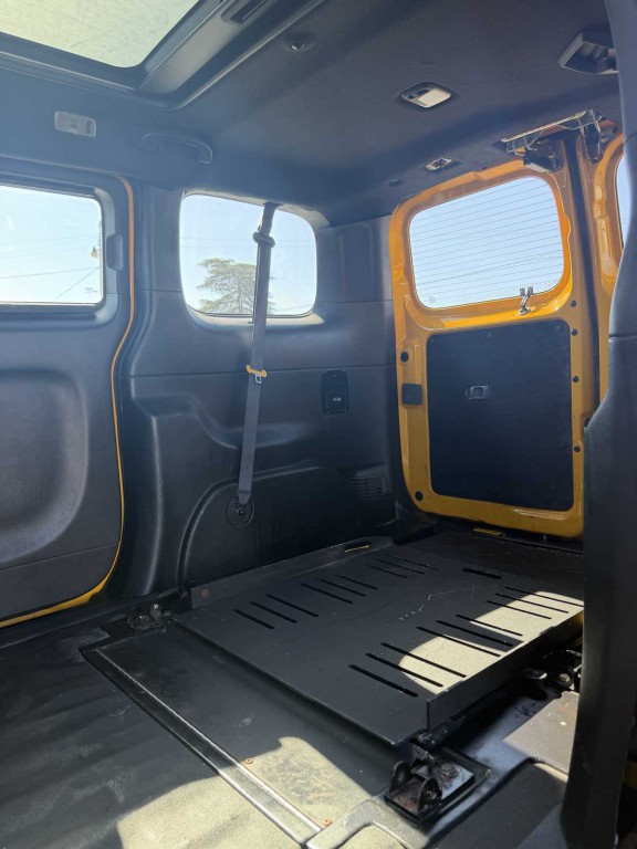 2016 Nissan NV200 Image 9