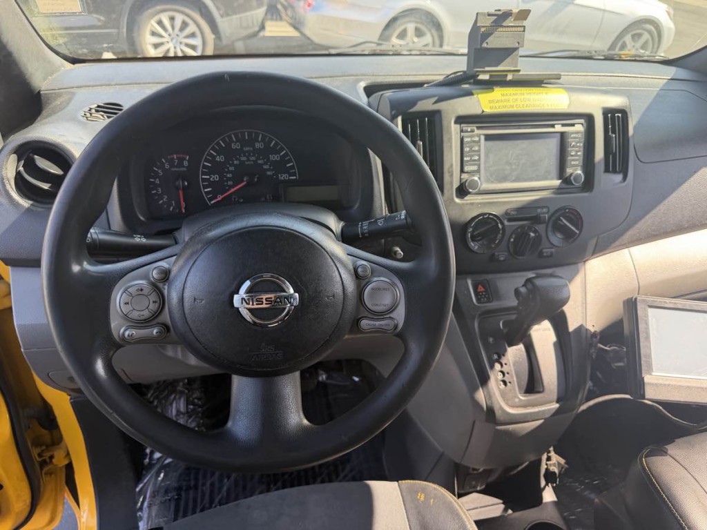 2016 Nissan NV200 Image 14