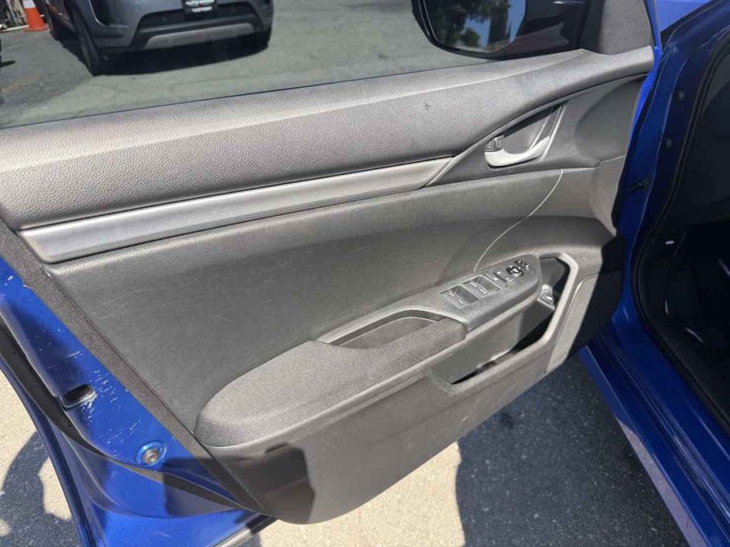 2018 Honda Civic Image 10
