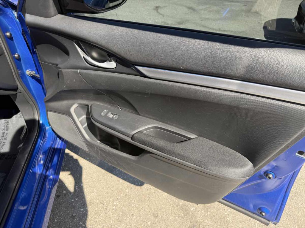 2018 Honda Civic Image 11