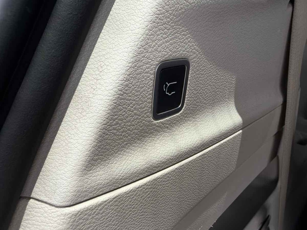 2017 Chrysler Pacifica Image 23