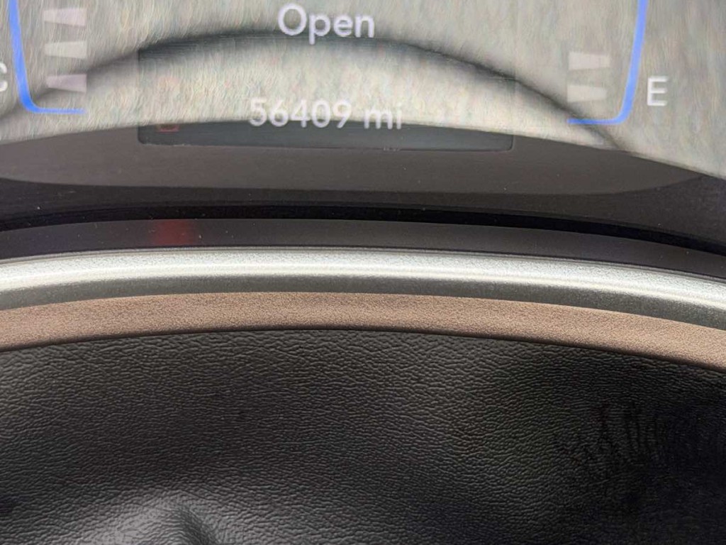 2017 Chrysler Pacifica Image 25