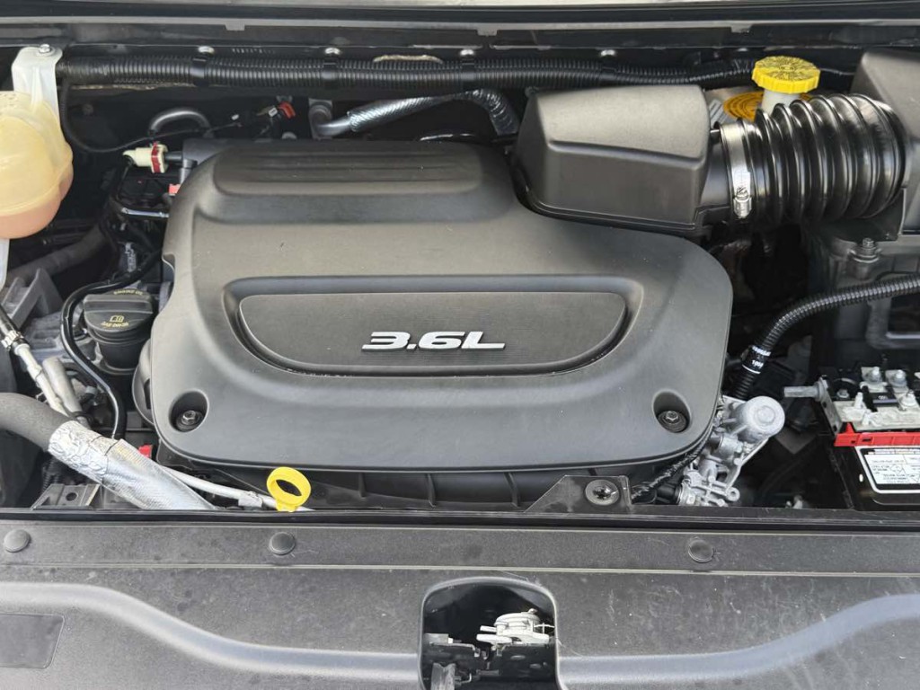 2017 Chrysler Pacifica Image 26