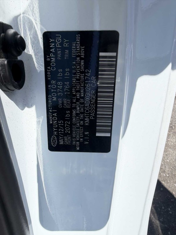 2016 Hyundai Veloster Image 27