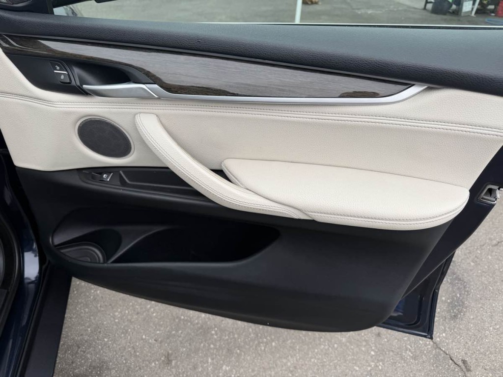 2018 BMW X5 Image 18