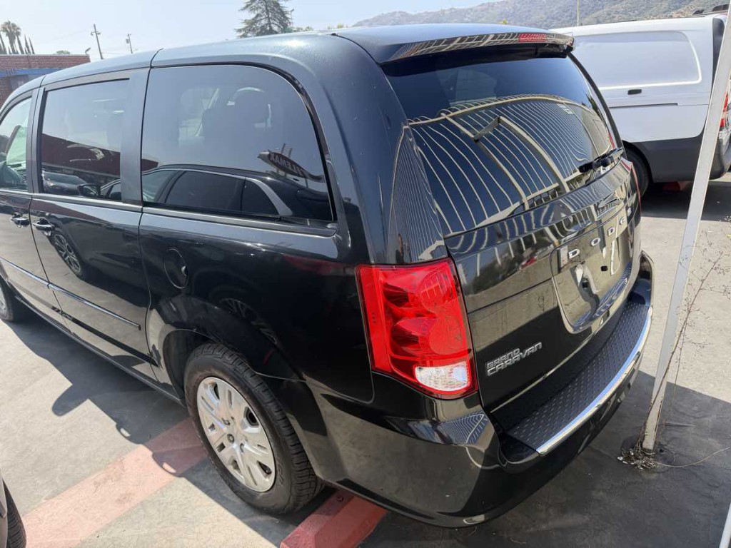 2016 Dodge Grand Caravan Image 5