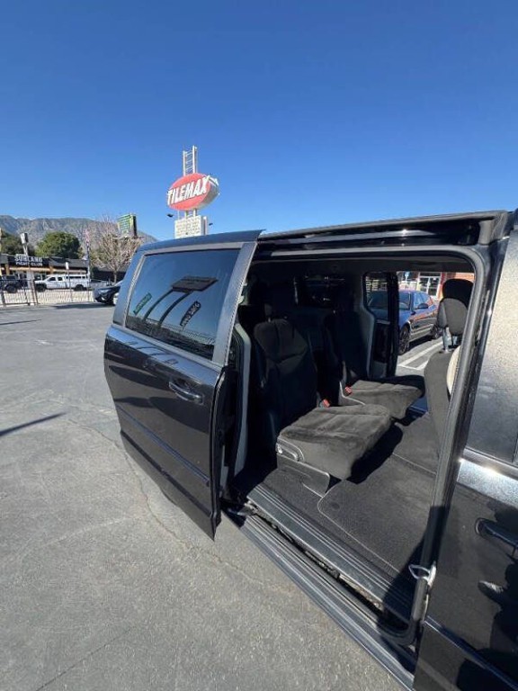 2016 Dodge Grand Caravan Image 14