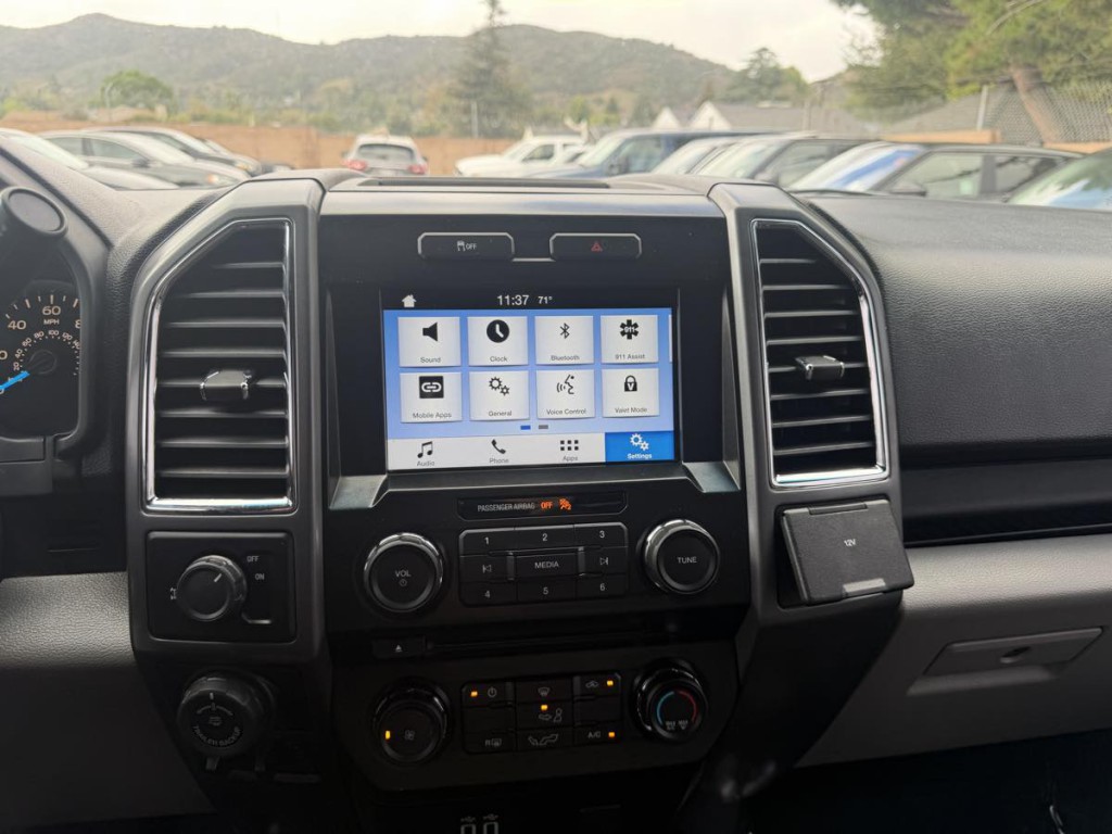 2016 Ford F-150 Image 18