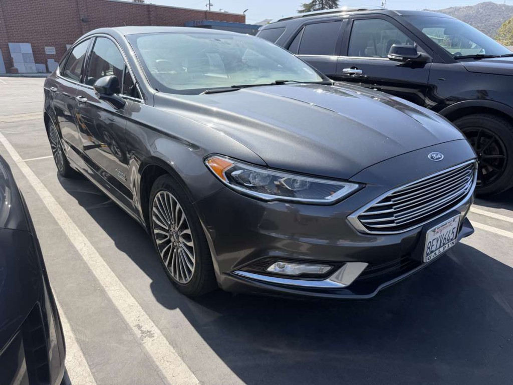 2018 Ford Fusion Image 2