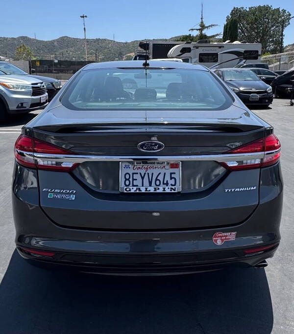 2018 Ford Fusion Image 11