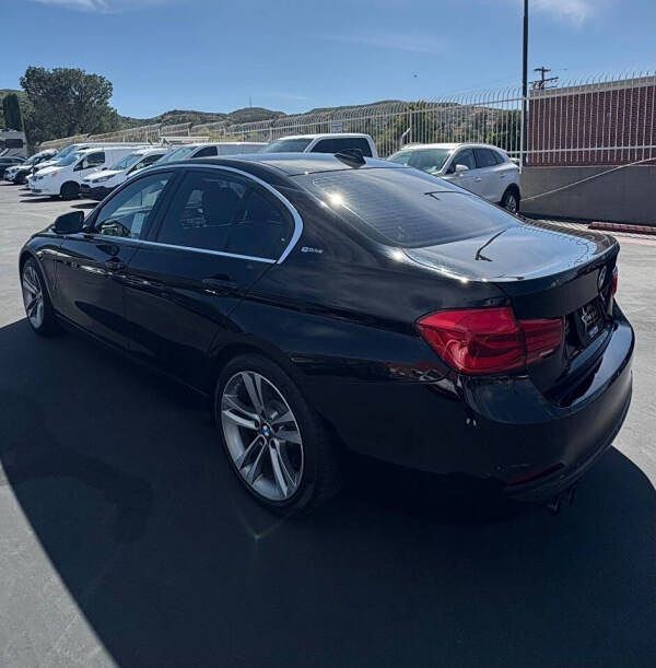 2017 BMW 3 Series Image 9