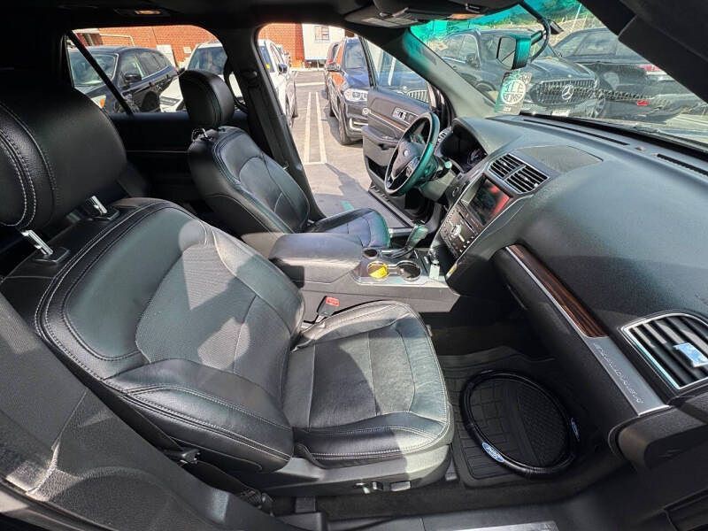 2016 Ford Explorer Image 18