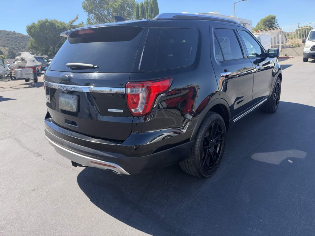 2016 Ford Explorer Image 6