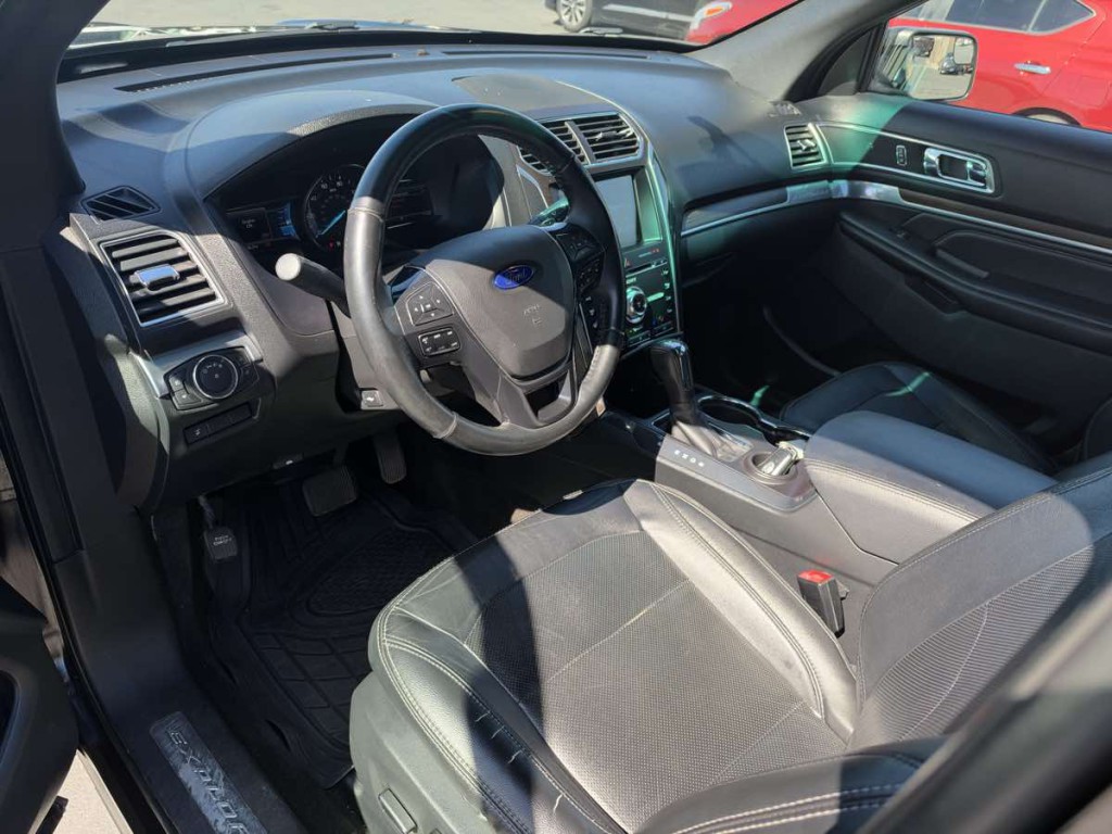 2016 Ford Explorer Image 10