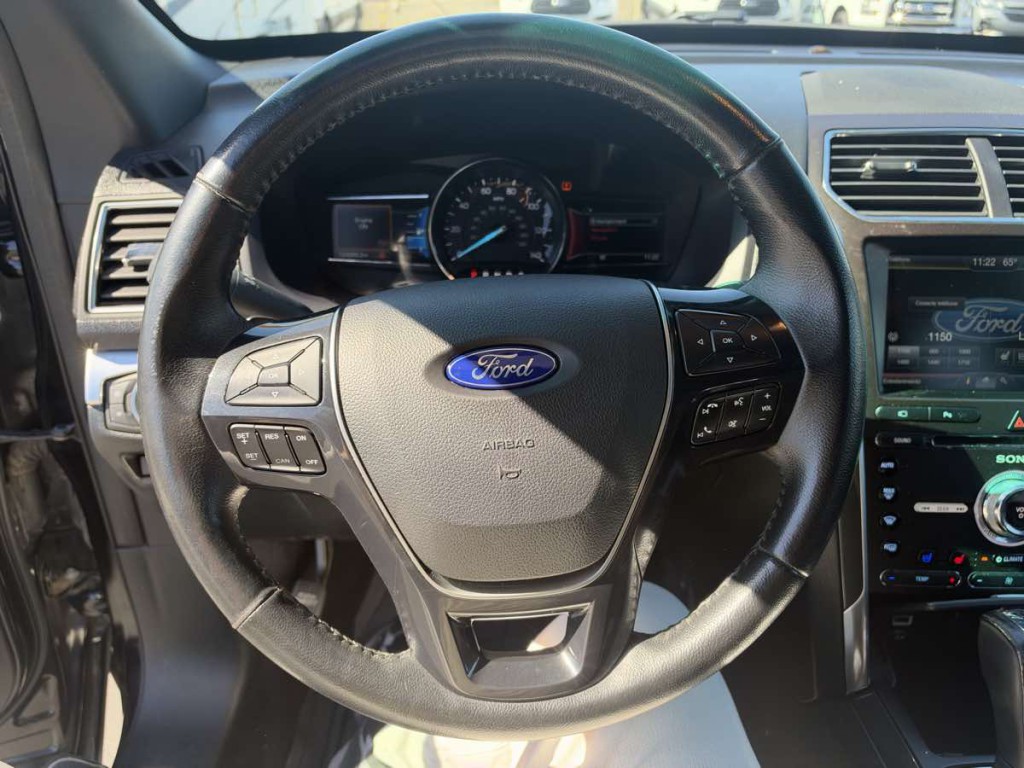 2016 Ford Explorer Image 11