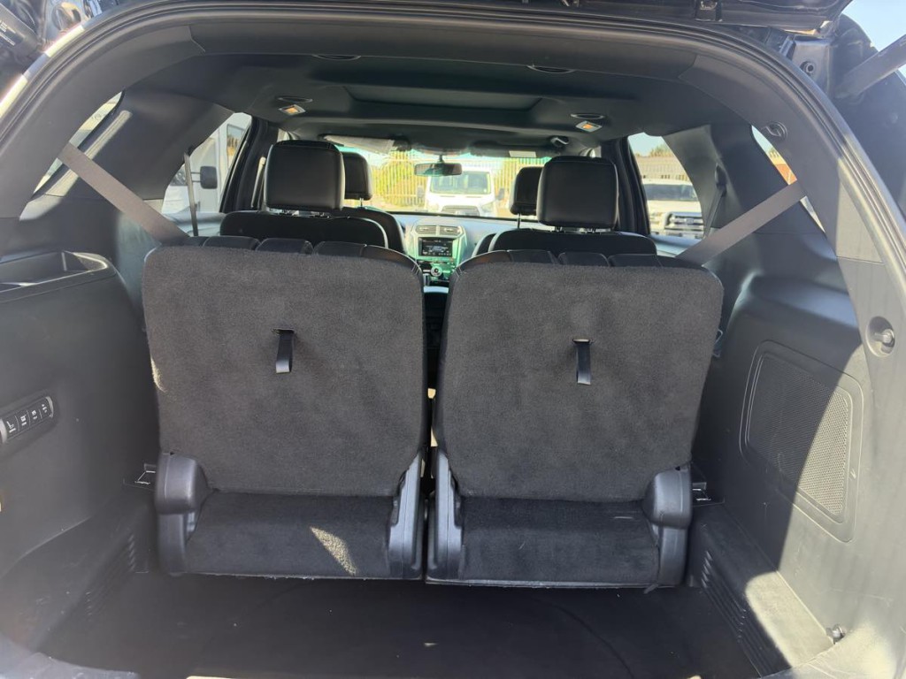 2016 Ford Explorer Image 19