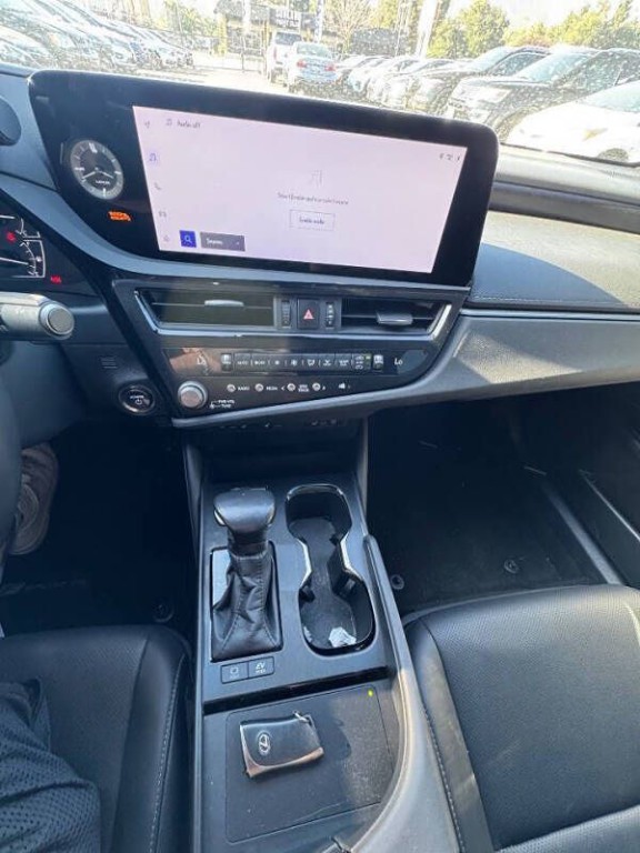 2024 Lexus ES 300 Image 20