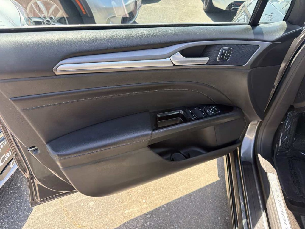 2015 Ford Fusion Image 10