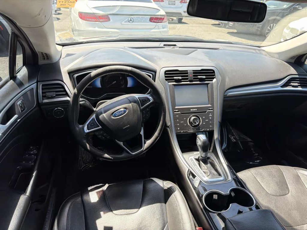 2015 Ford Fusion Image 12
