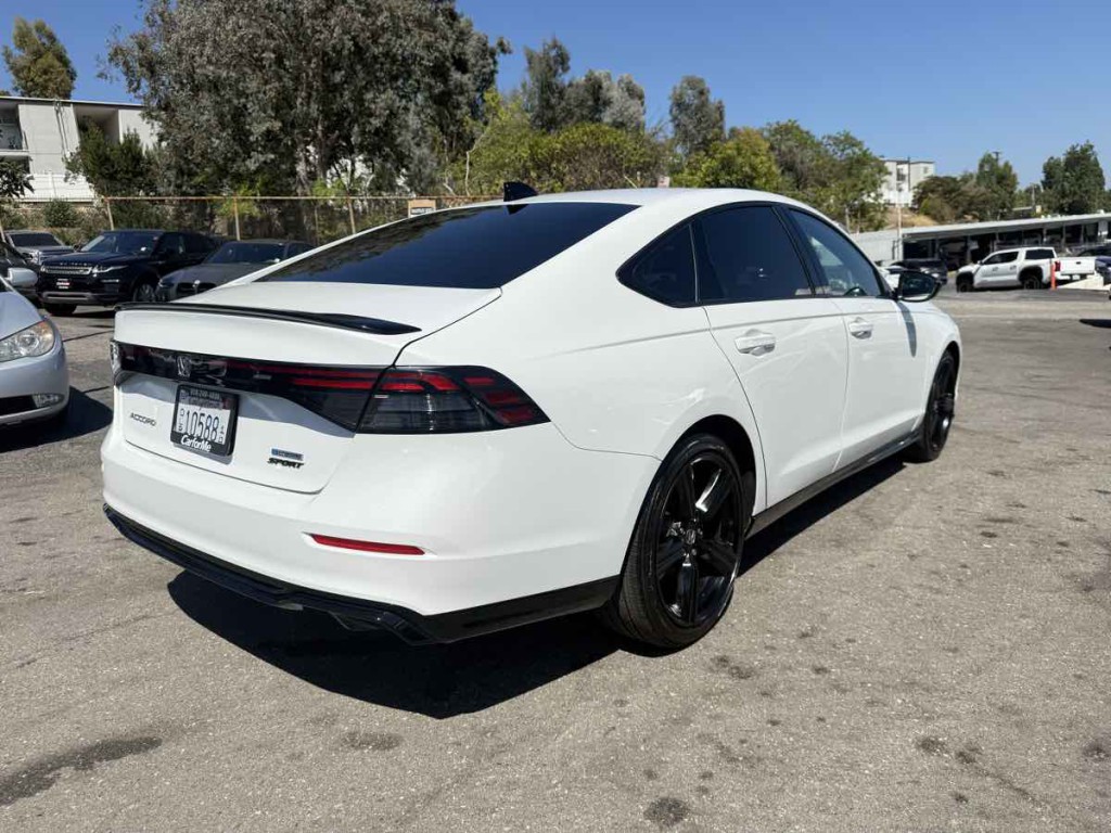 2025 Honda Accord Image 5
