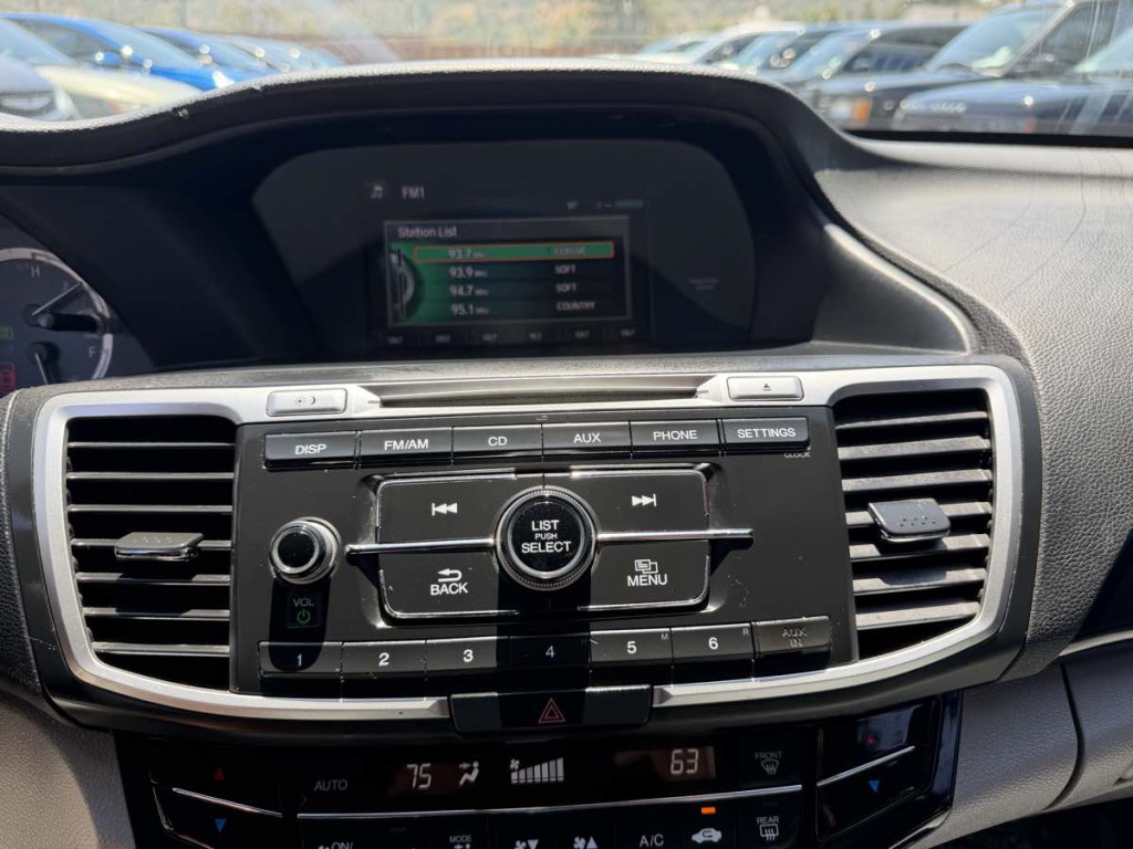 2017 Honda Accord Image 10